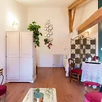 Les Nuits Du Pastelier 4* Teulat