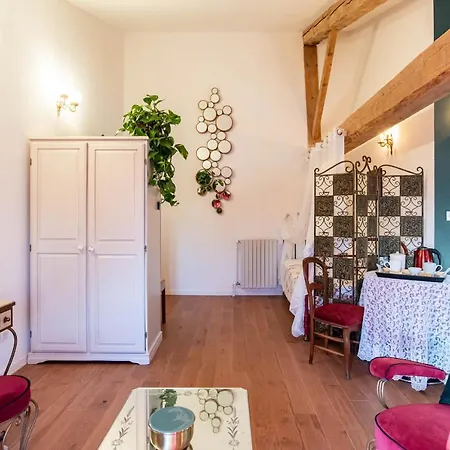 Les Nuits Du Pastelier 4* Teulat