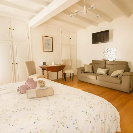 Guest house Les Nuits Du Pastelier Teulat
