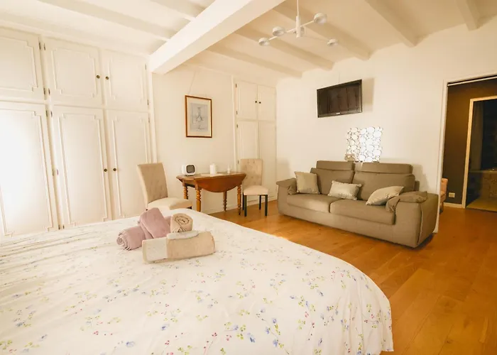 Gasthuis Les Nuits Du Pastelier Teulat